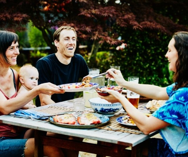 Tips for the best backyard family entertaining | Bounty Parents