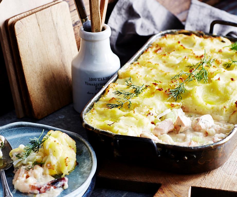 Creamy prawn and fish pie
