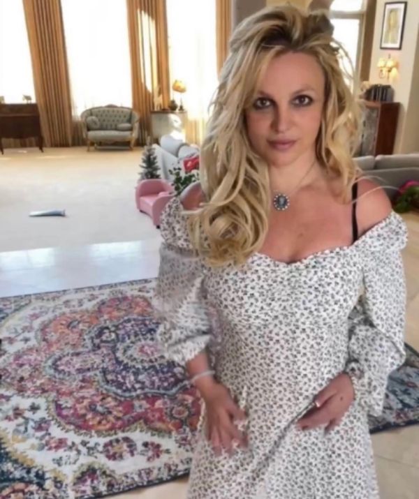 Britney Spears shares heartbreaking miscarriage announcement | Bounty ...