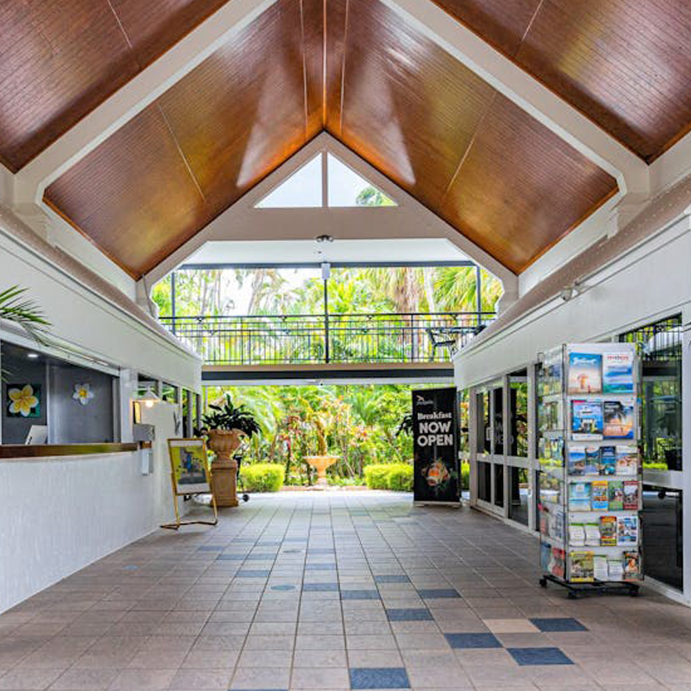 Seagulls resort Townsville foyer